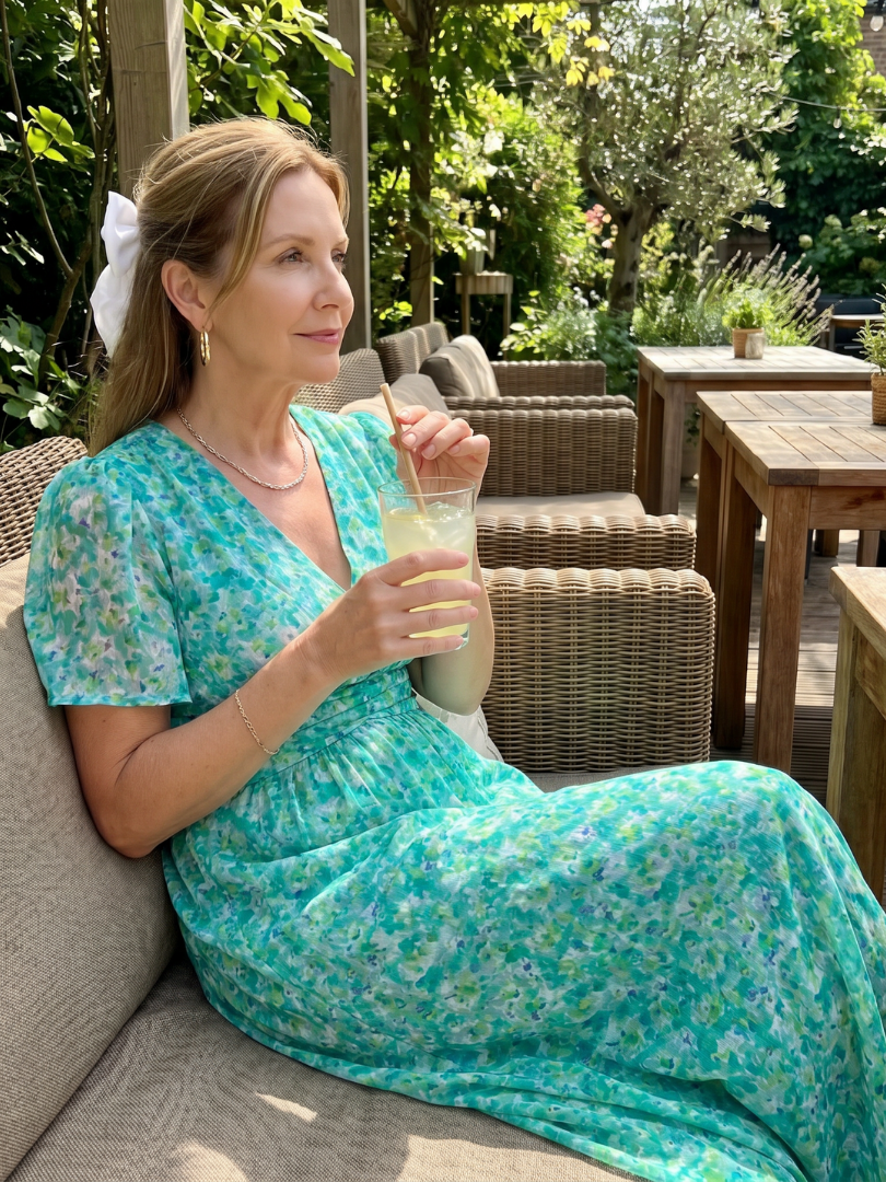 Juna | Short Sleeve Ditsy Floral Midi Dress