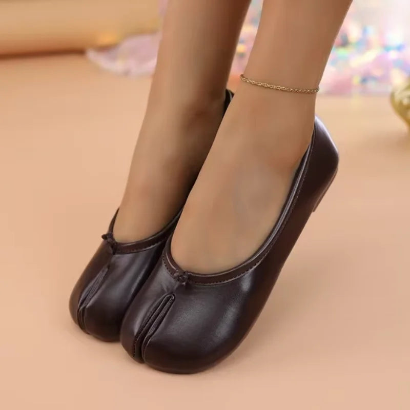 Imogen™ | Split-Toe Ballet Flats