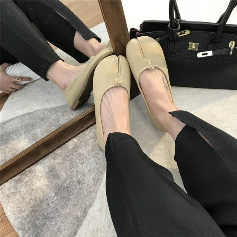 Imogen™ | Split-Toe Ballet Flats