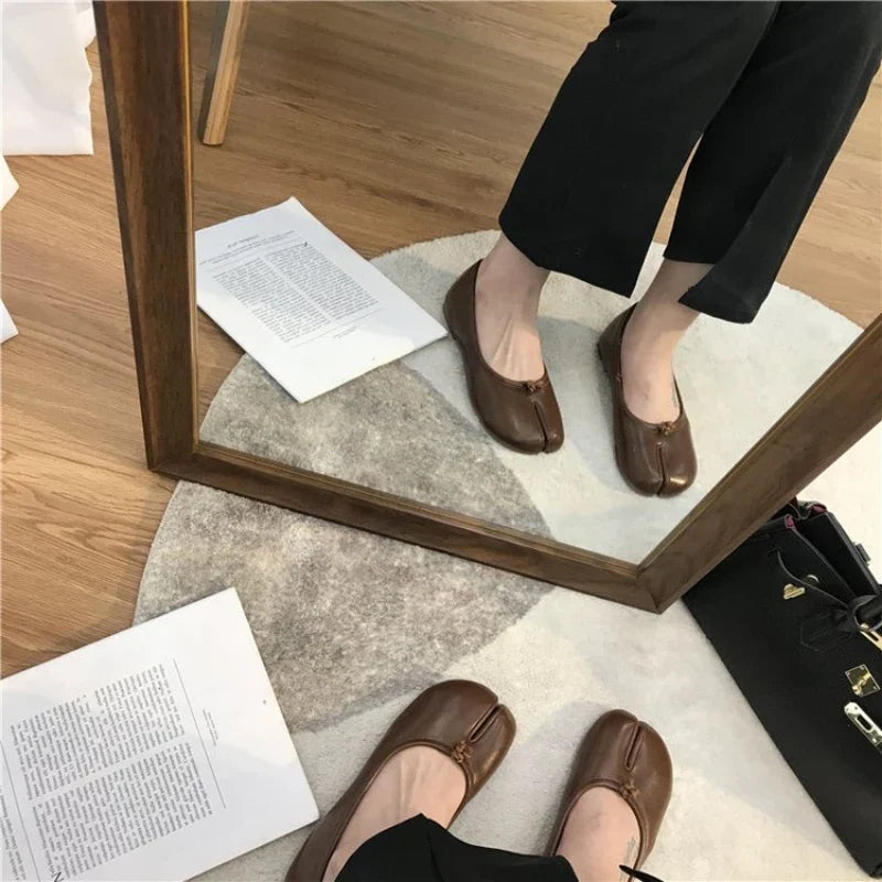 Imogen™ | Split-Toe Ballet Flats